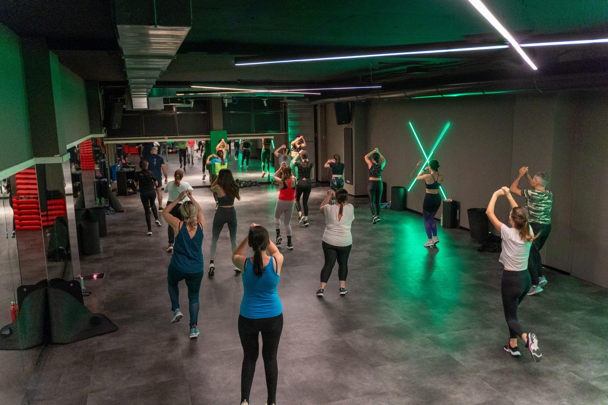 Sala corsi durante una lezione di gruppo